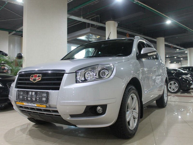 Geely Emgrand x7 внедорожник
