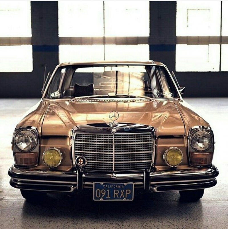 Mercedes w114 AMG