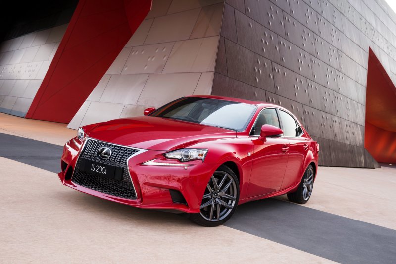Lexus is 200t