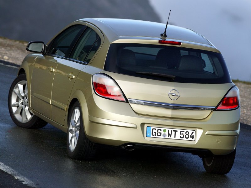 Opel Astra 2004 хэтчбек