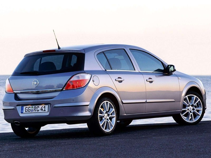 Opel Astra 2004 хэтчбек