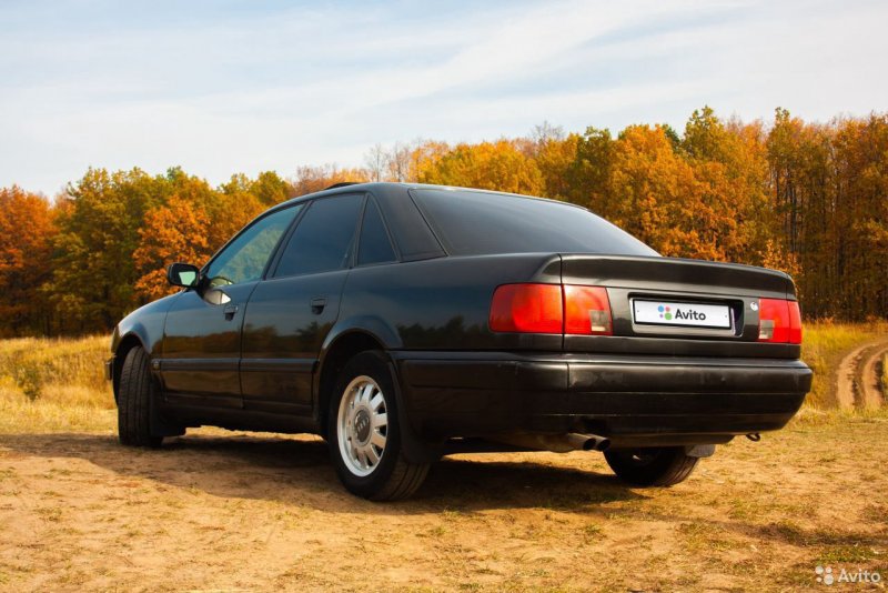 Audi 100 c4 синий