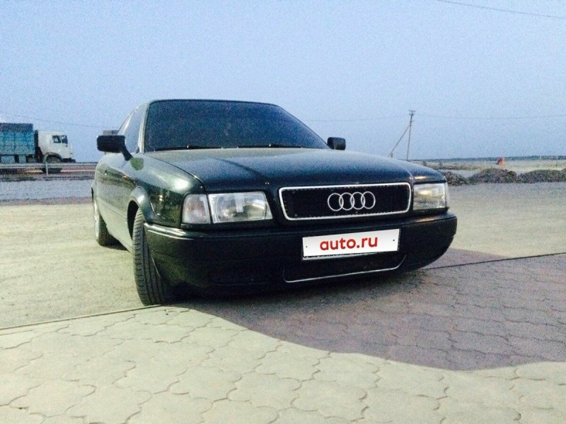 Ауди б4 1993