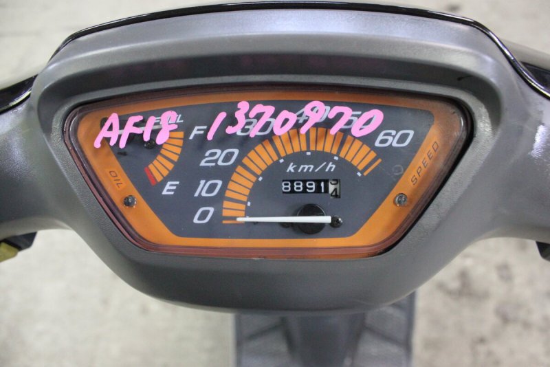 Скутер Honda Dio af 27
