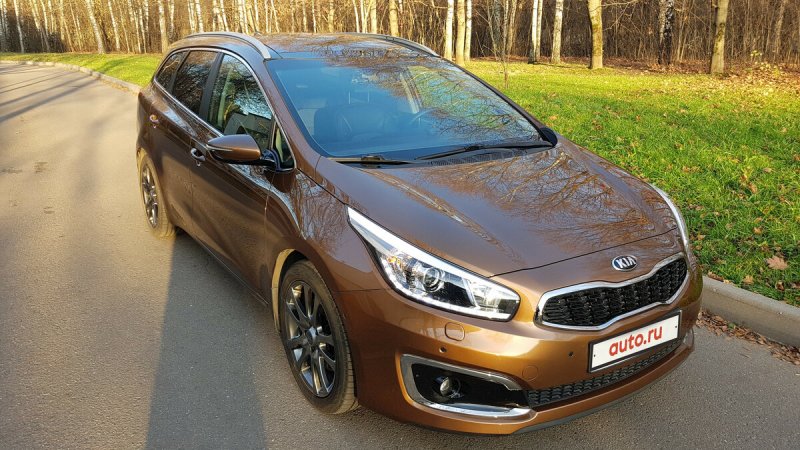 Kia Rio 2015 коричневый