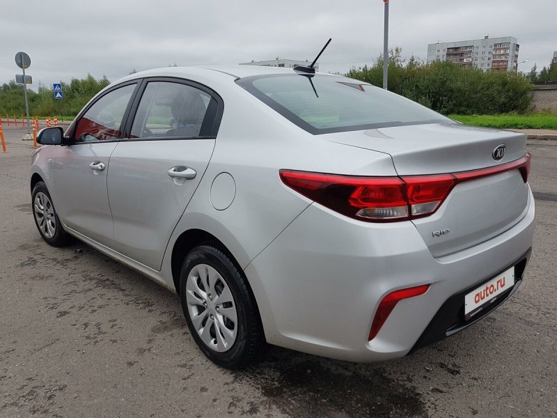 Kia Rio IV HB (2011-2017)