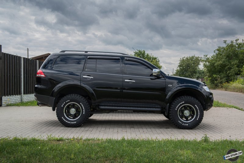 Mitsubishi Pajero Sport 3 off Road Tuning