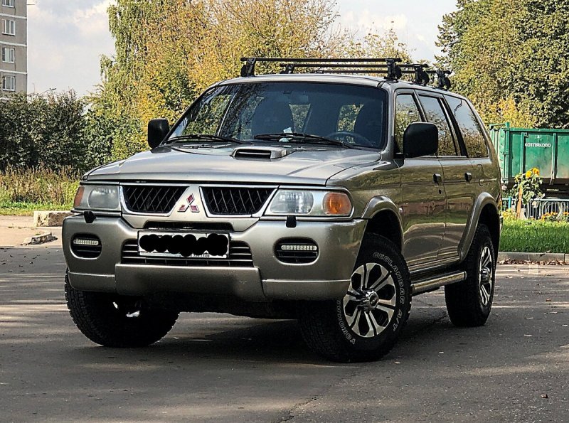 Mitsubishi Pajero Sport 2006