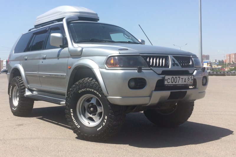 Pajero Sport 1st