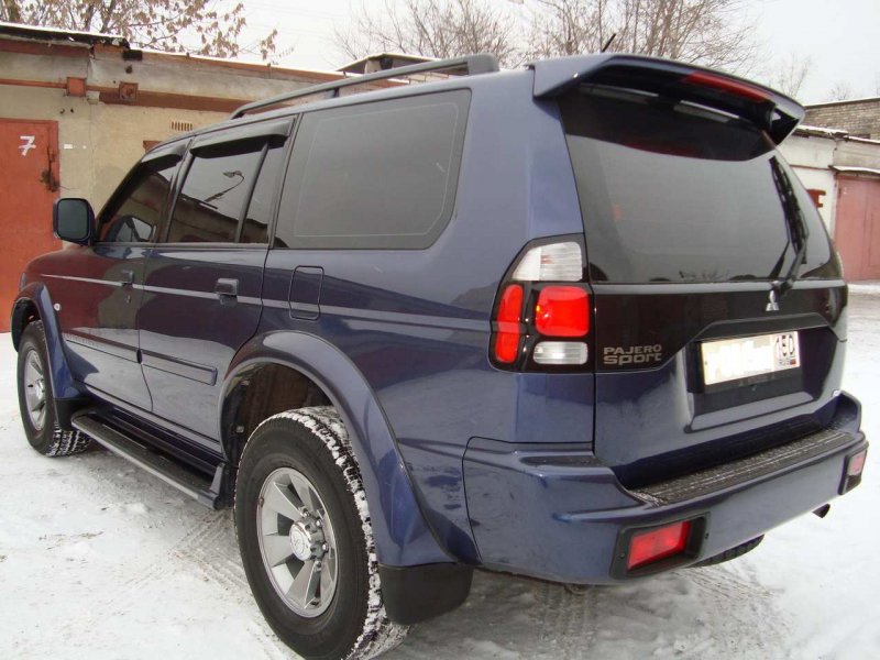 Мицубиси Паджеро спорт зад 2008