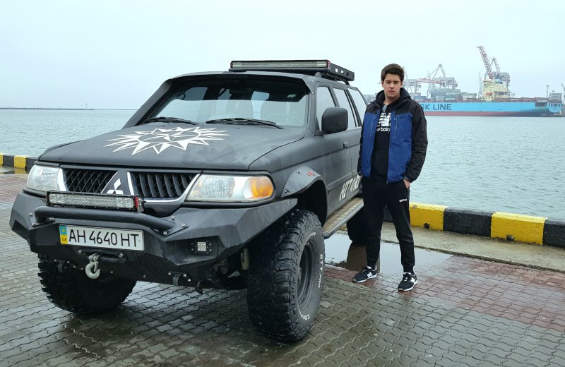 Mitsubishi Pajero Sport на 35