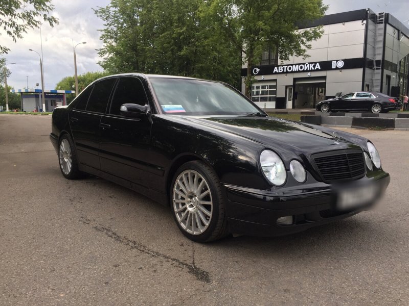 Mercedes Benz w210 Restyling черный