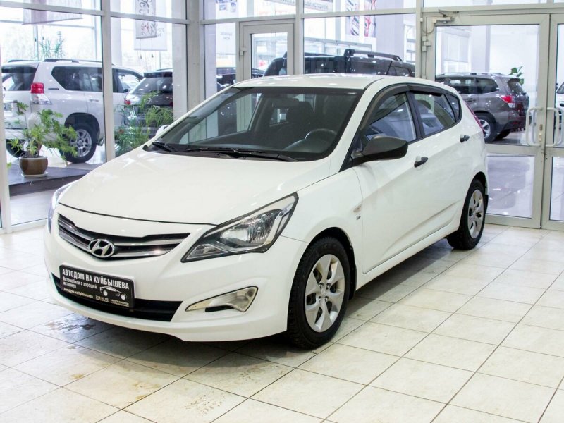 Hyundai Solaris 2014 хэтчбек Рестайлинг