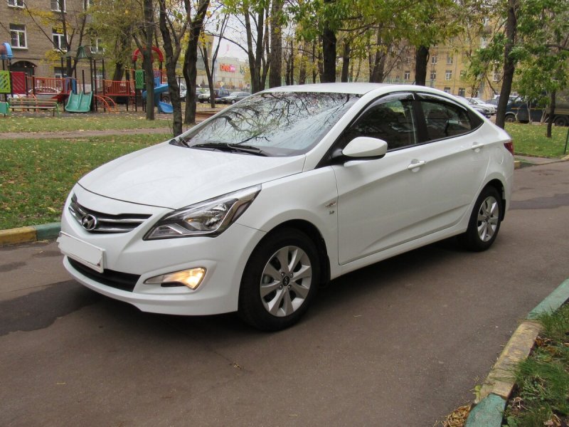 Hyundai Solaris 2016 белый