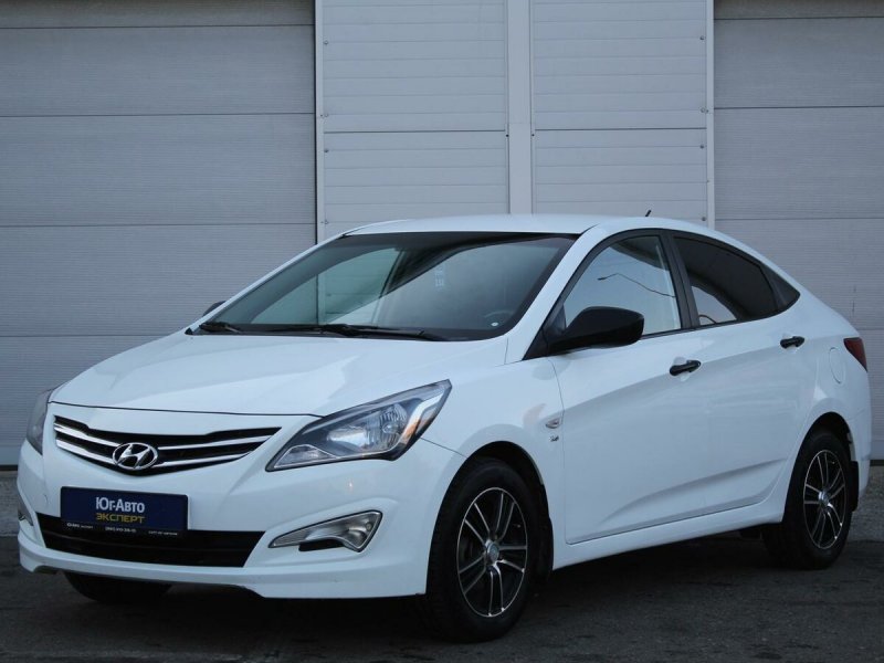 Hyundai Solaris 2015 синий