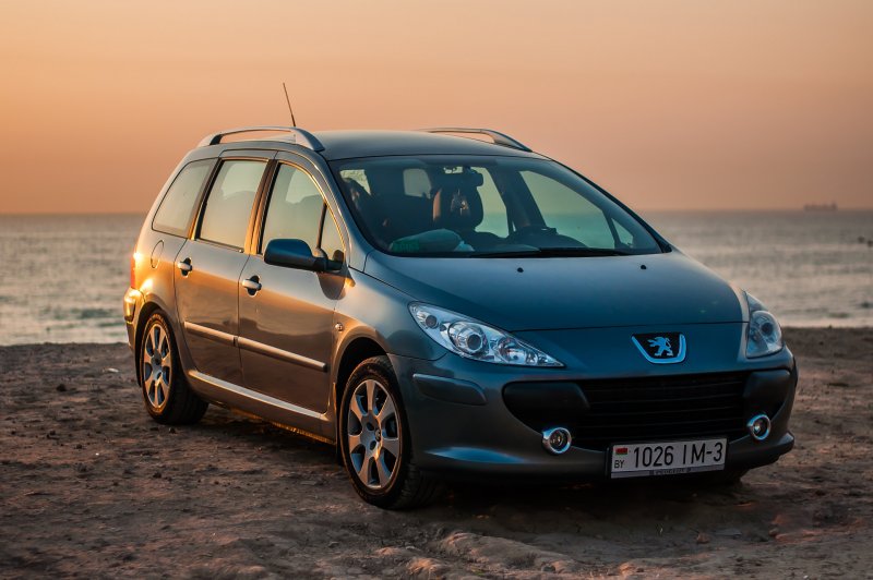 Peugeot 307 универсал салон