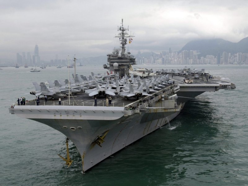 Авианосец ВМС США Kitty Hawk