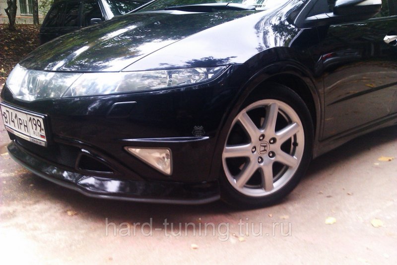 Задний бампер на Honda Civic Coupe 7