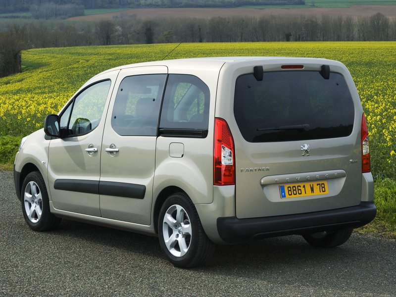 Peugeot минивэн traveller