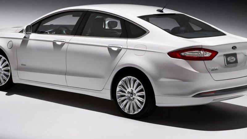 Ford Mondeo 2021 седан