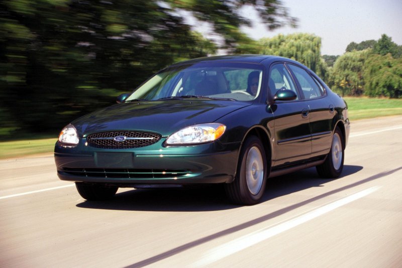 Ford Taurus 2000