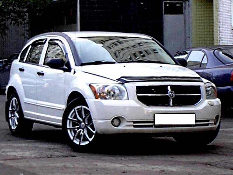 Dodge Caliber i Рестайлинг белый