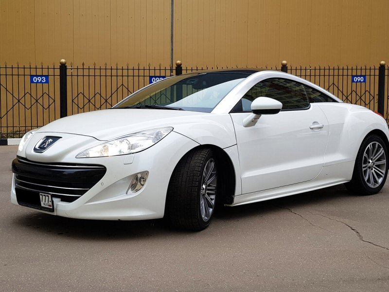 Peugeot RCZ белый
