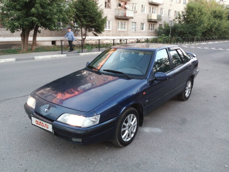 Daewoo espero зеленая