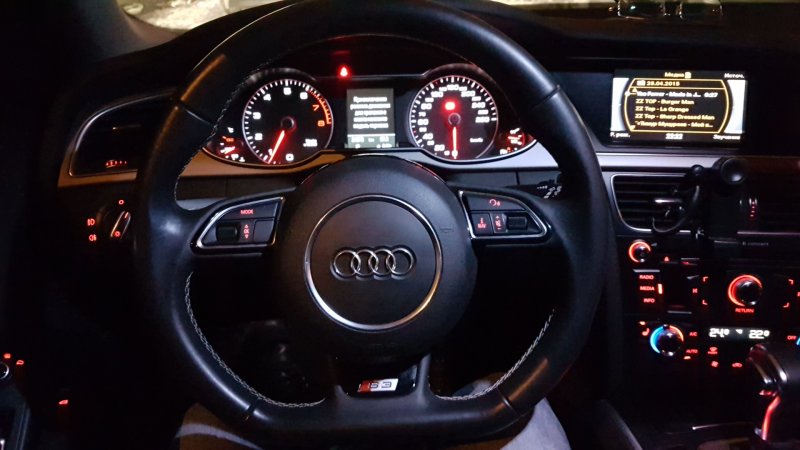 Руль Ауди s4 2002