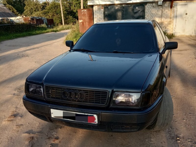 Audi 80 b4 черная