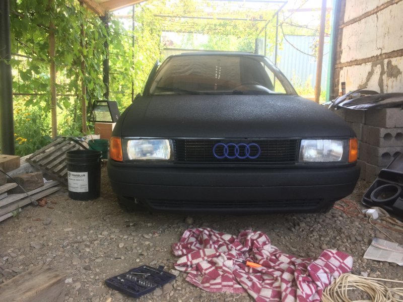 Ауди 80 черный Раптор