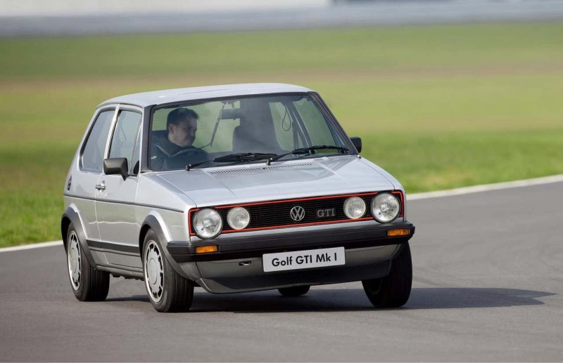 Фольксваген Golf GTI 1