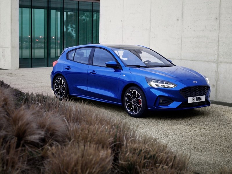 Ford Focus 2018 хэтчбек