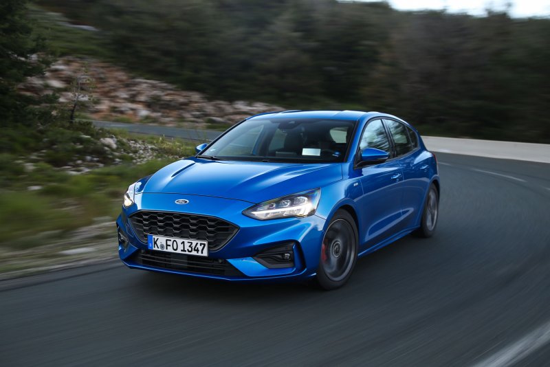 Ford Focus 2018 хэтчбек
