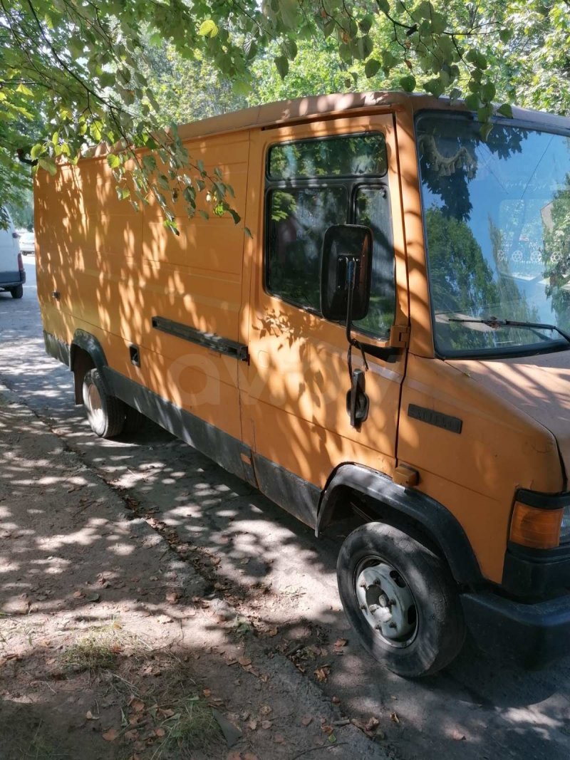 Mercedes-Benz t2 фургон