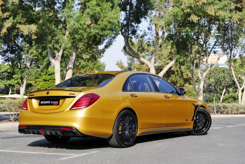 Мерседес Бенц Brabus Rocket 900