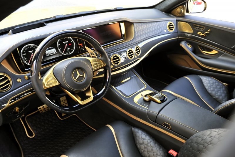 Brabus Rocket 900
