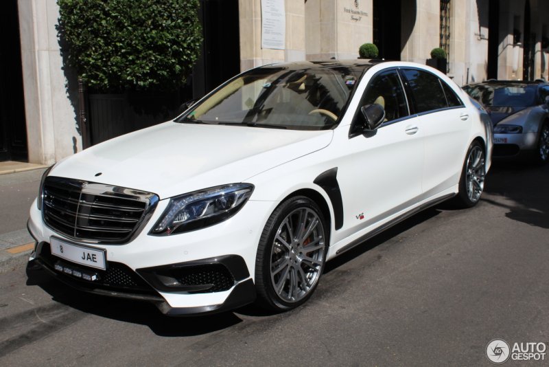 Mercedes Brabus 900