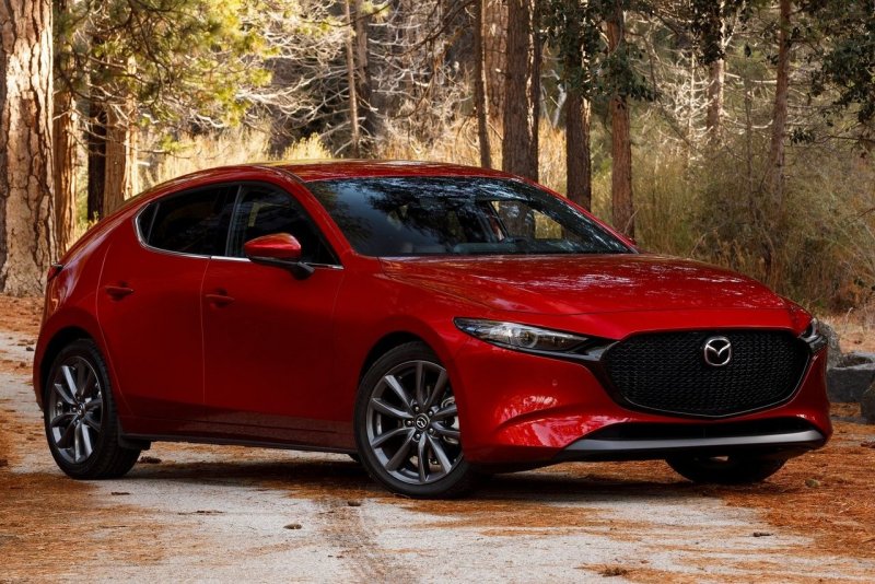 Mazda 3 2018 хэтчбек