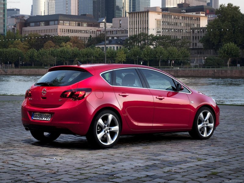Opel Astra j хэтчбек
