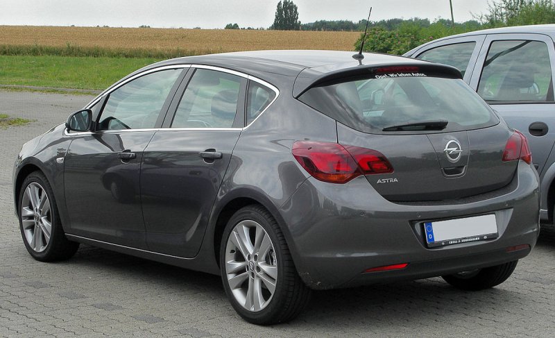 Opel Astra j хэтчбек