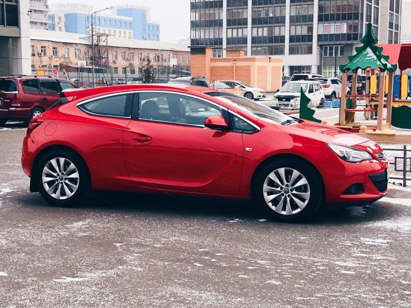 Opel Astra GTC 1.4