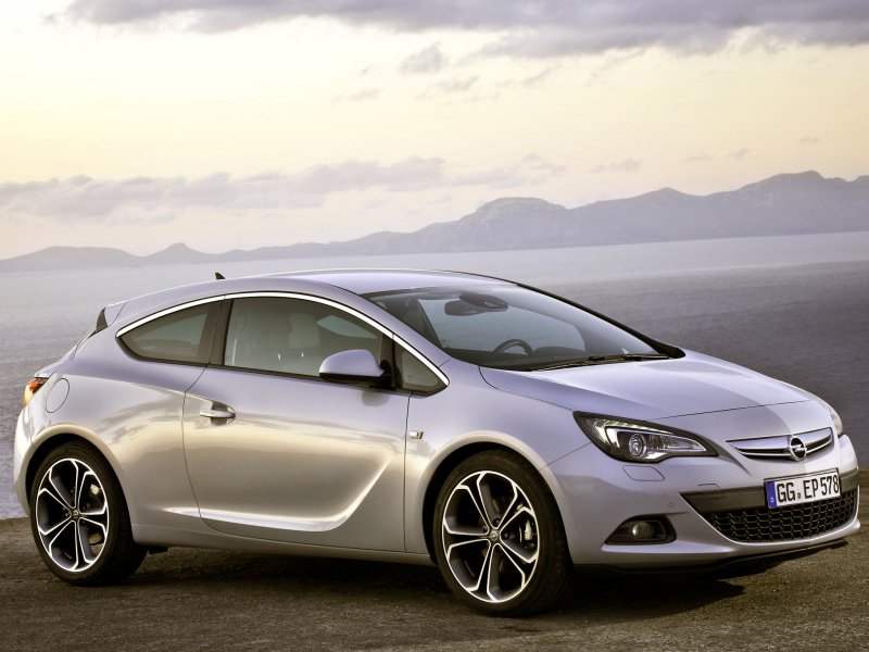 Opel GTC 2015