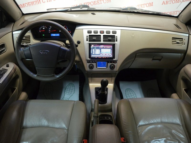 Chery fora 2006 салон