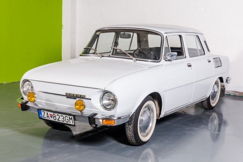 Skoda 100l