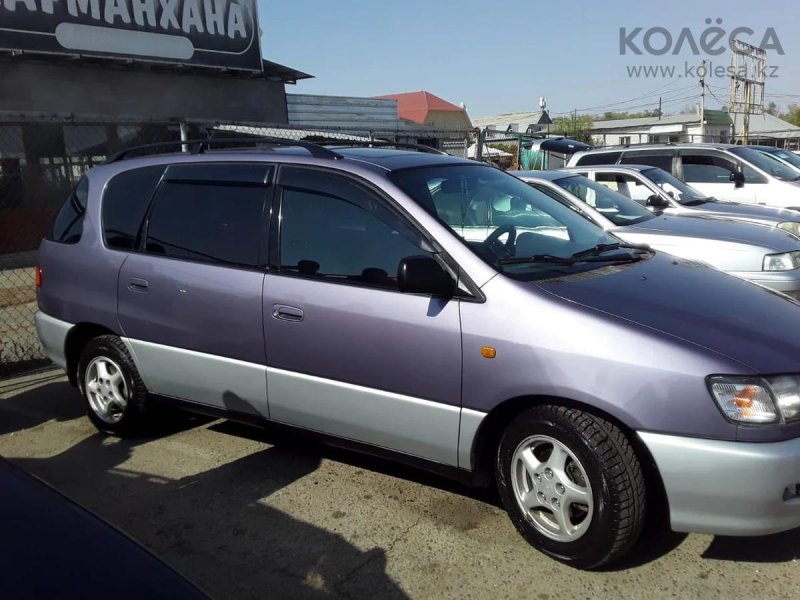 Toyota Picnic 2008-