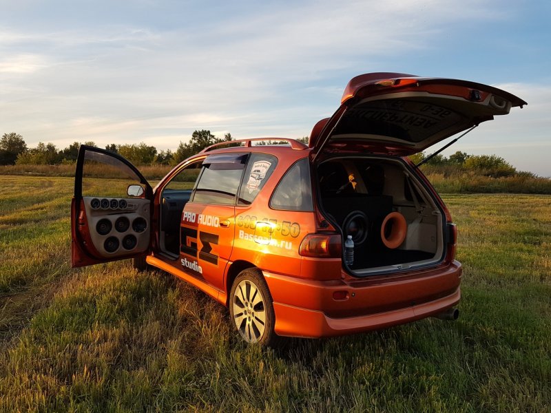 Тойота пикник авенсис2002гв салон