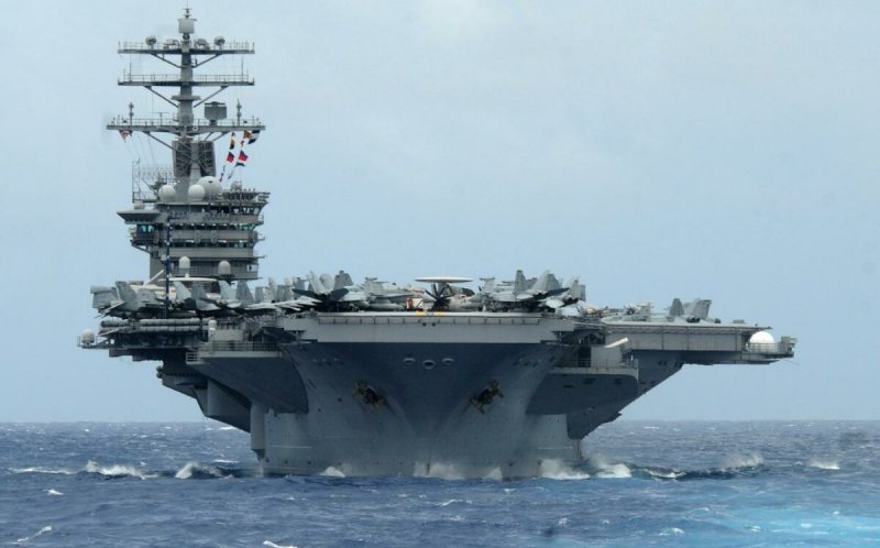 CVN-68 «Нимиц» (Nimitz),