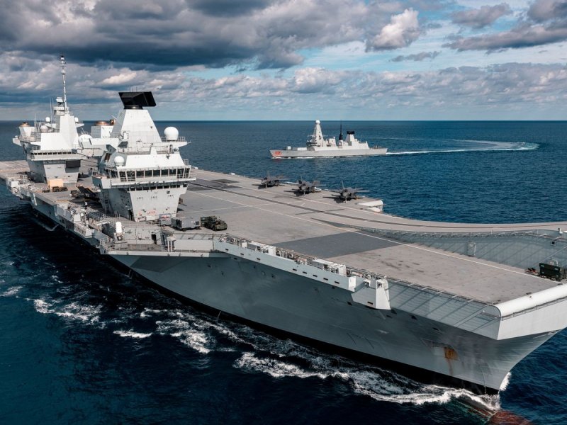 Авианосец USS Nimitz