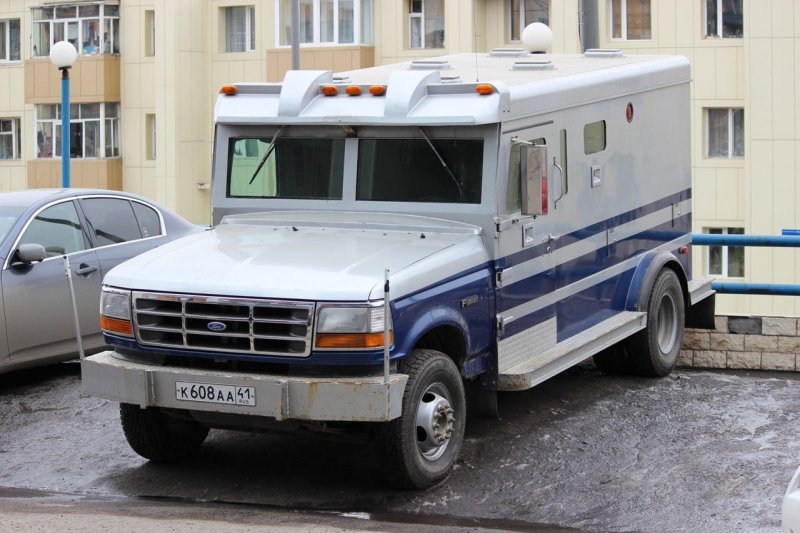 Форд ф 600 инкассаторский броневик